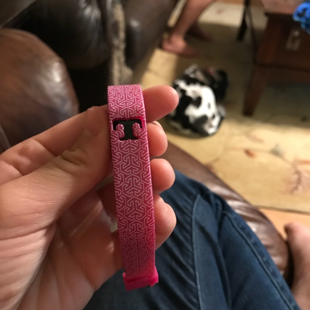 Fitbit - Picture 2 of 7